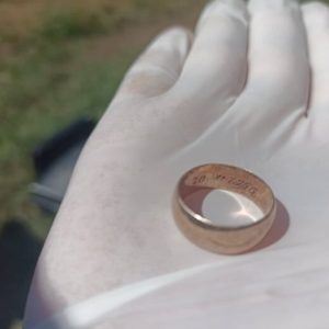 Намериха собственичката на изгубената халка, пръстенът изчезнал преди 52 години